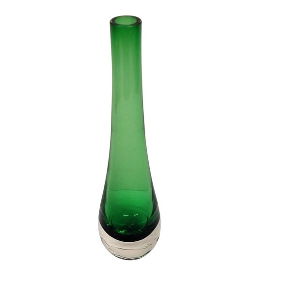 Vintage Bud Vase Emerald Green Art Glass MCM Scandinavian Style Slim Neck - Picture 1 of 5